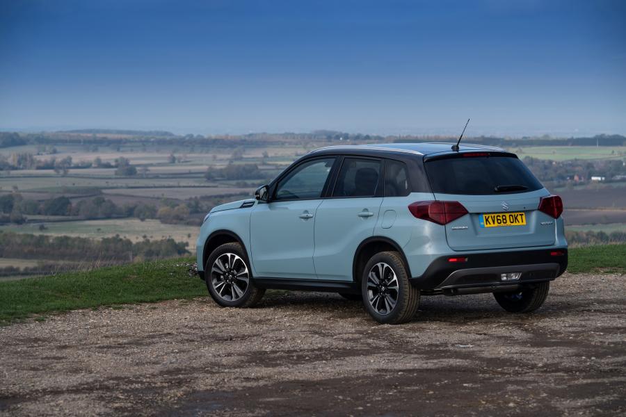  Suzuki Vitara SZ5 2018 года  (UK) (фото 17 из 27)